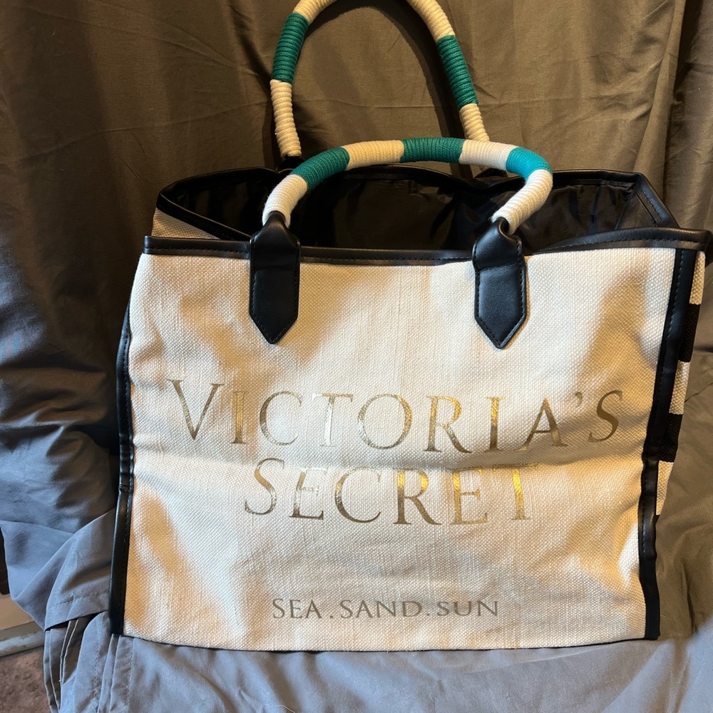 Victoria Secret Bag Bundle - Picture 11 of 12
